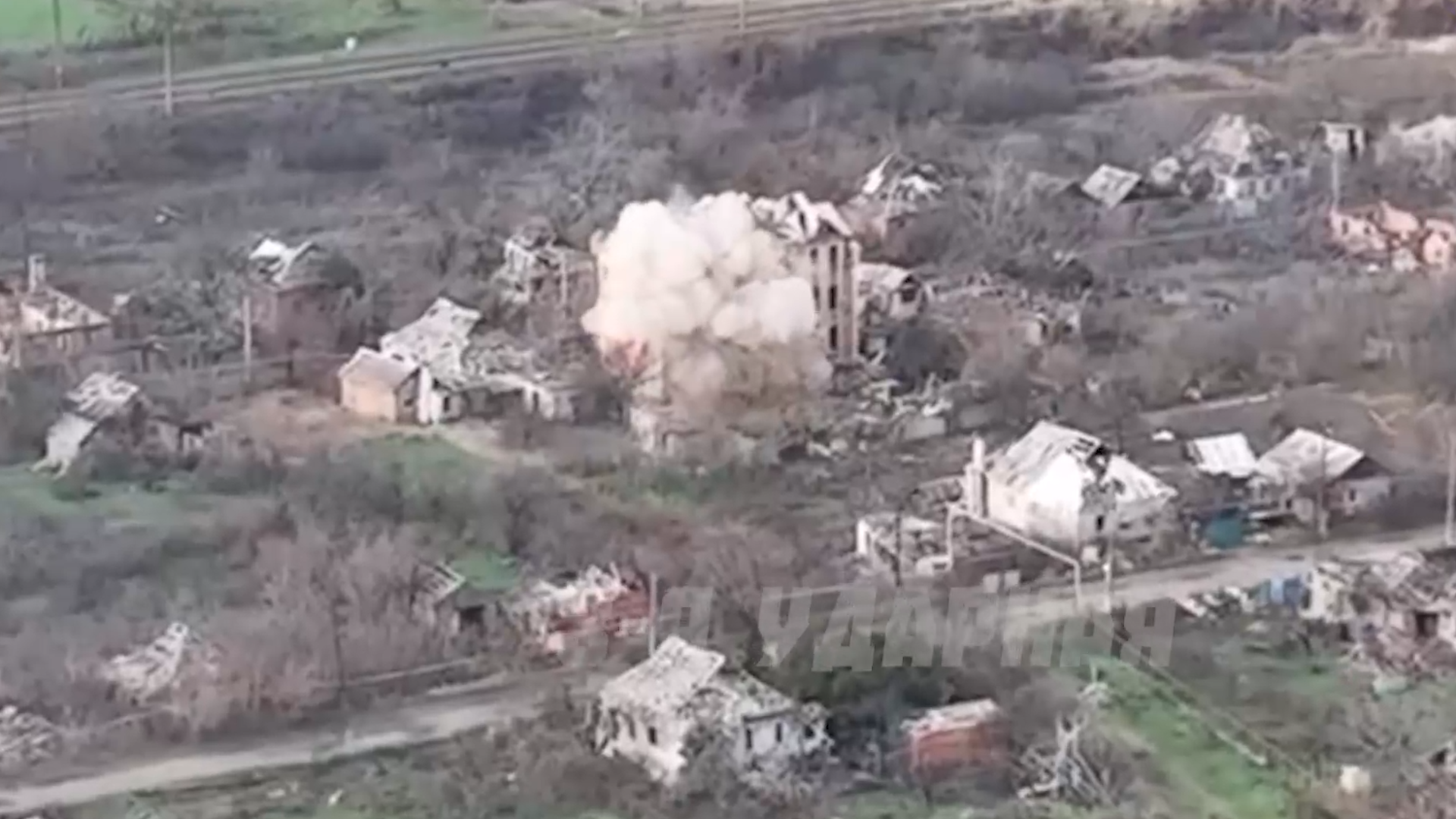 Точно в цель: ВС России уничтожили укрытие с живой силой ВСУ и БТР «Страйкер» в Северске