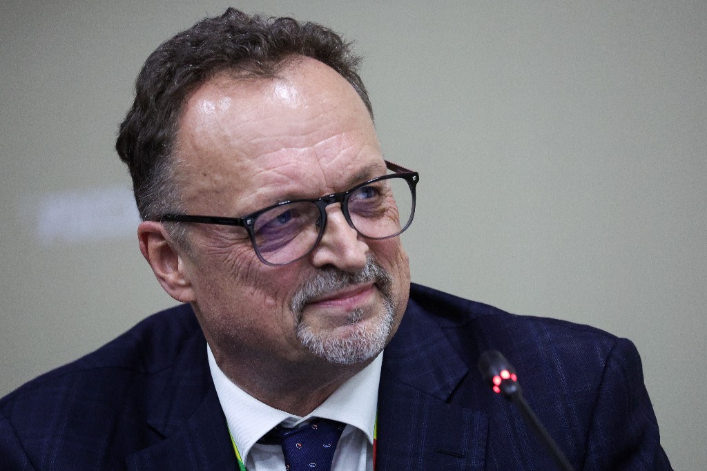 Комментатор Гусев одобрил возвращение пива на стадионы для болельщиков