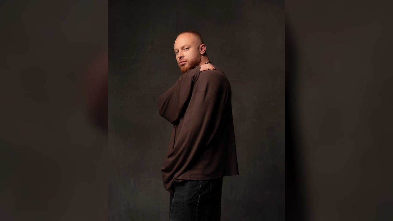 20 друзей, фитнес и кальянчик: Раскрыт райдер певца Лёши Свика