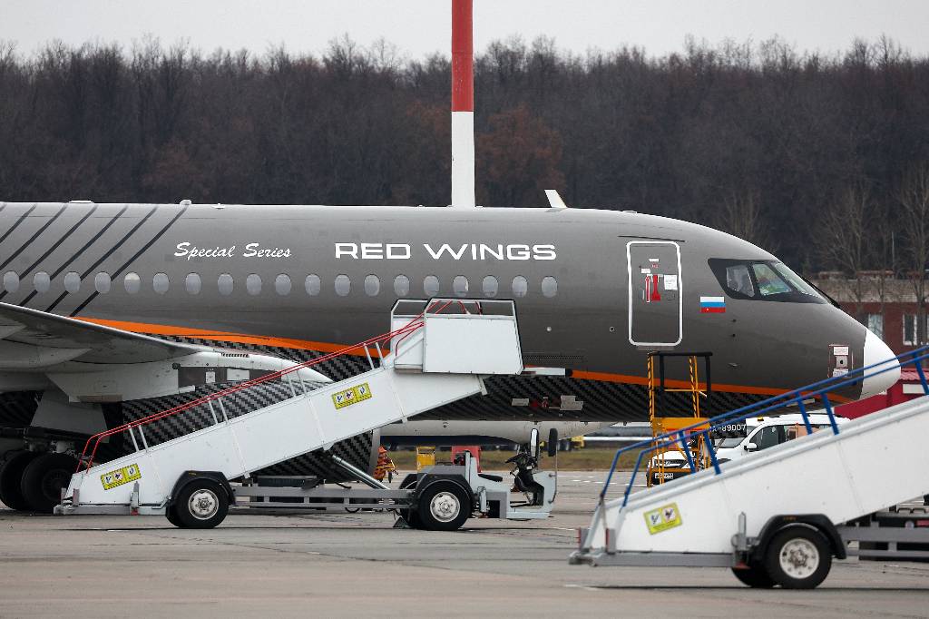 Рейс Red Wings вылетел на Пхукет после аварийной посадки в Домодедово