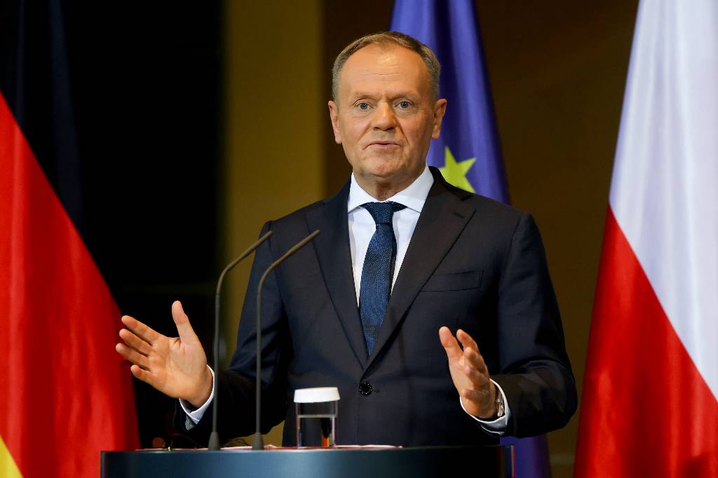 Туск обратился к «дорогим американским друзьям» с напоминанием об «общих врагах»