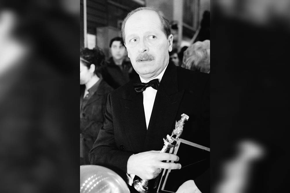 Режиссёр фильма «Одинокая женщина желает познакомиться» умер на Украине