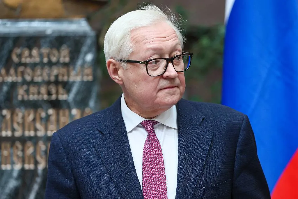 МИД России сообщил о контактах с Госдепом США