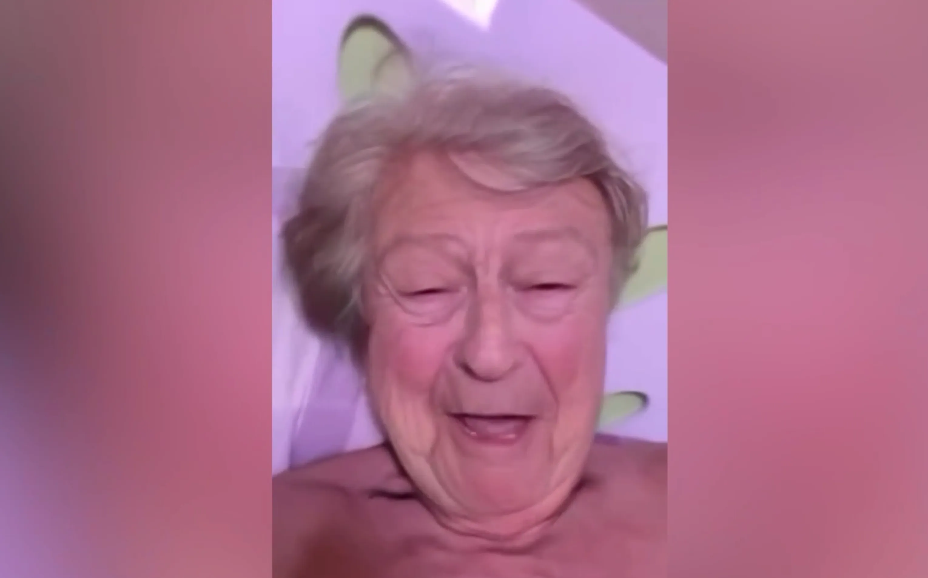 «Охомутал молодуху»: Прохор Шаляпин записал видео в кровати с 69-летней экс-женой