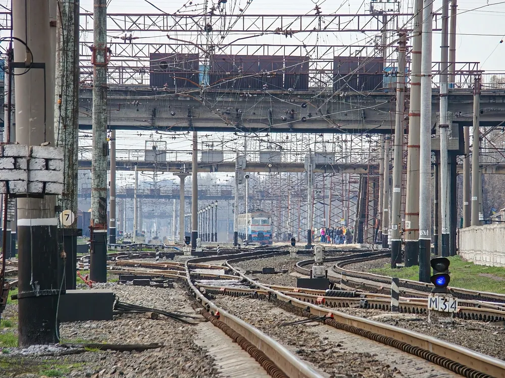 В Белоруссии поезд со 150 пассажирами врезался в трактор