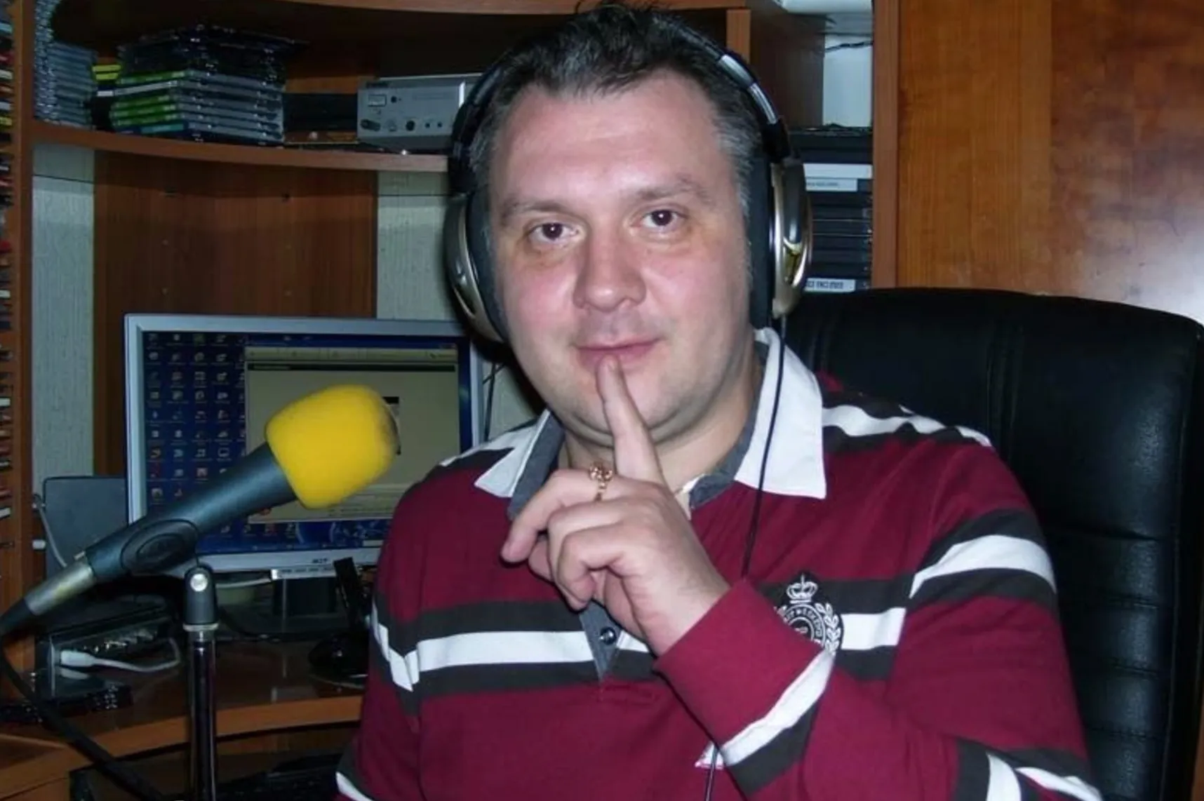 Обладатель легендарного гундосого голоса с VHS-кассет попал в больницу из-за проблем с сердцем