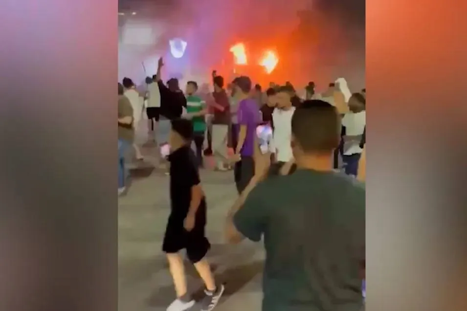 Ливийские протесты в Триполи переросли в беспорядки с применением оружия