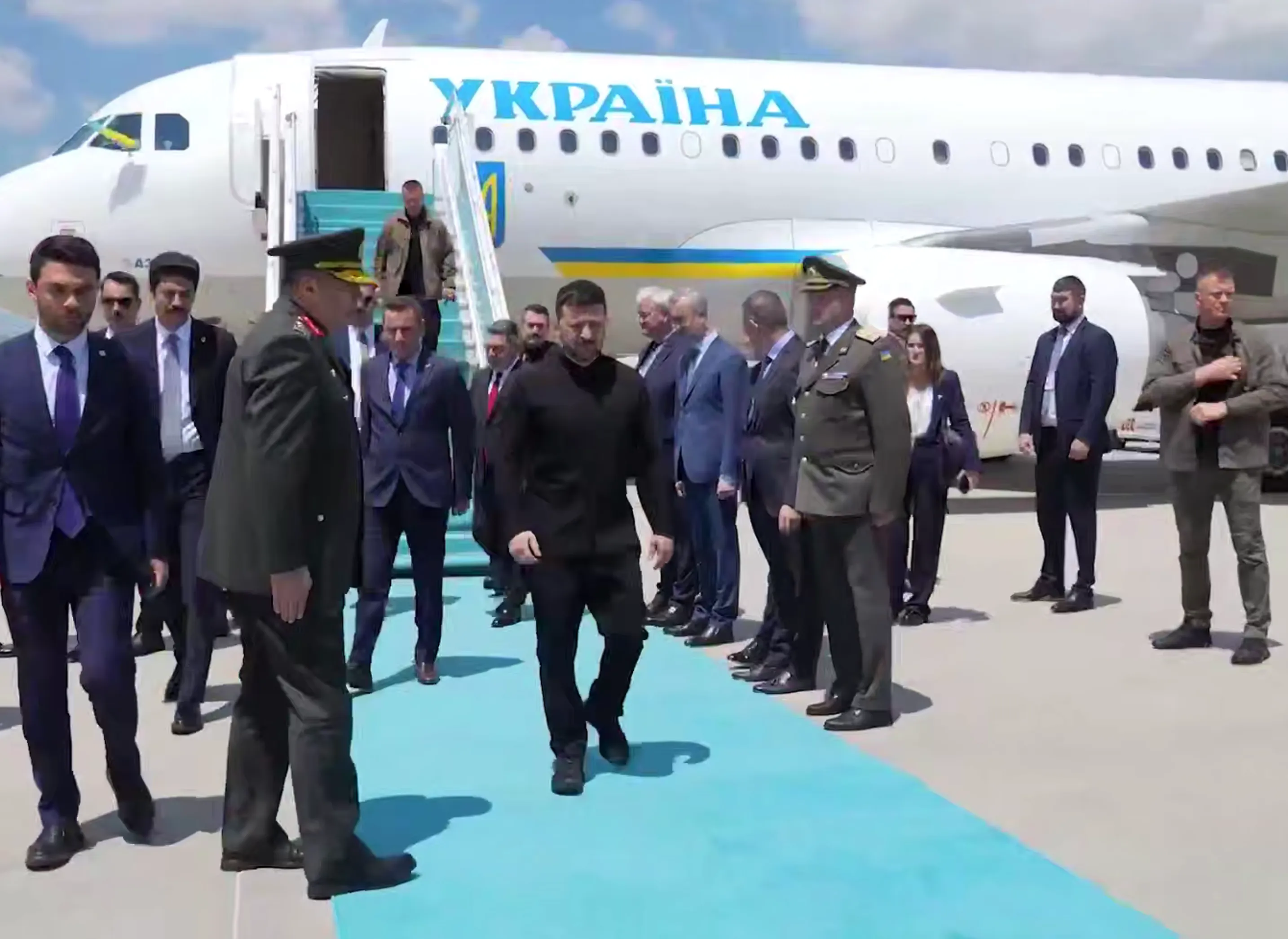 Эрдоган не встретил Зеленского лично по прибытии в Анкару
