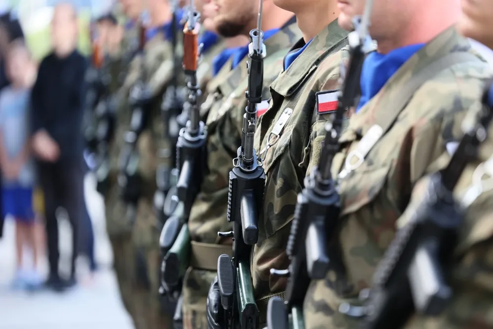 Заказала 8 тысяч ракет: Польшу уличили в активной подготовке к войне с Россией