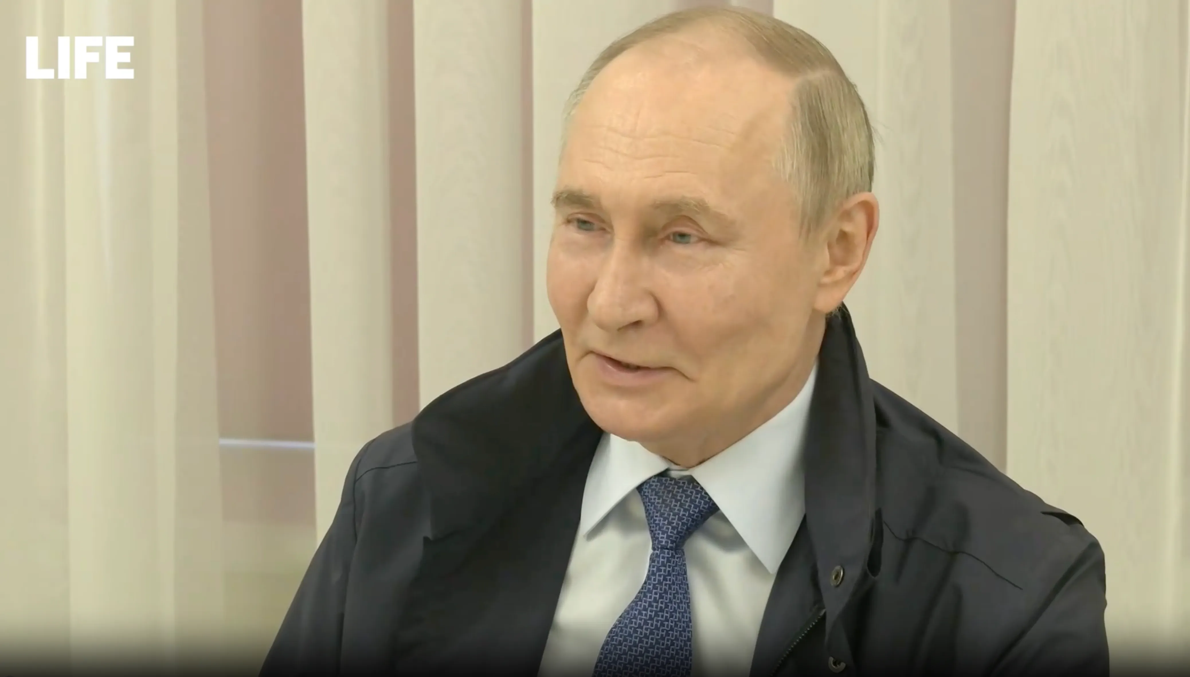 Прибывший в Курск Путин сообщил о попытках ВСУ прорвать границу России