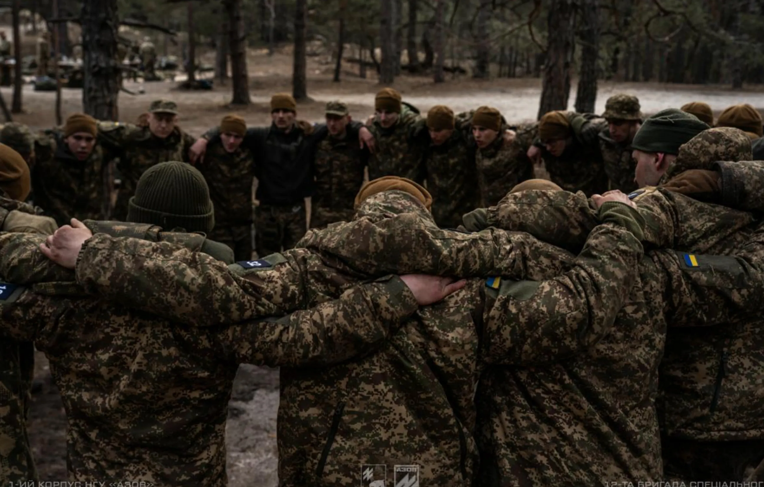 «Привязали к дереву»: Пленный рассказал, как боевики «Азова»* глумились над убитым бойцом ВС РФ