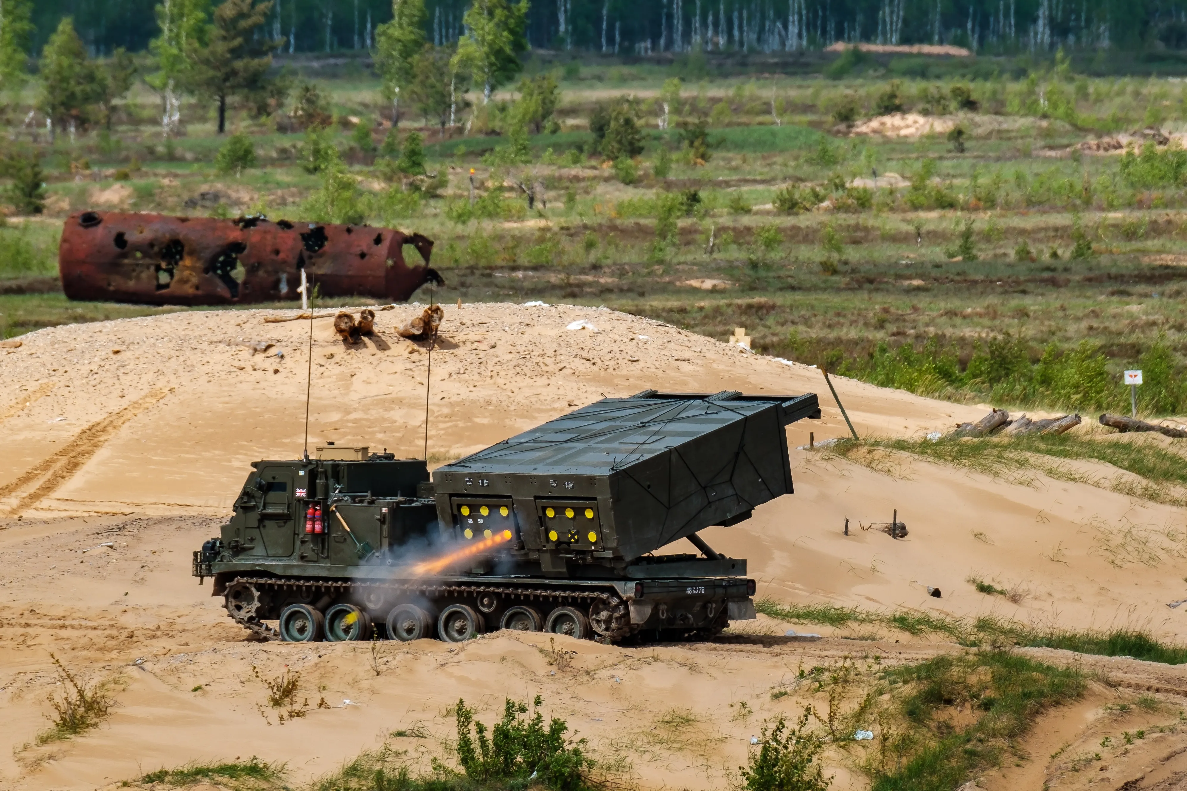 ВСУ били по Пантелеймоновке американскими шрапнельными ракетами HIMARS