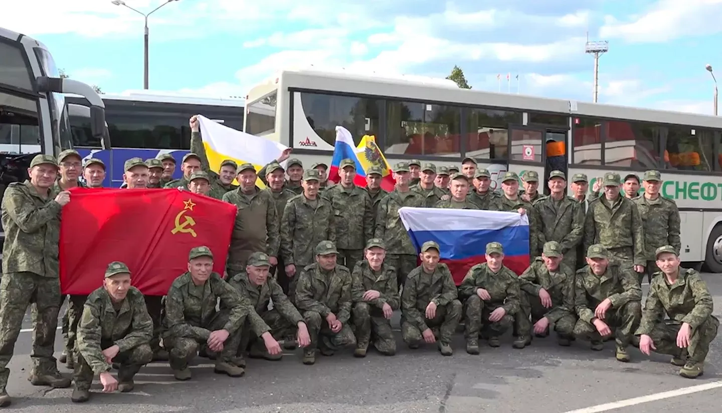 Самолёт с 270 освобождёнными российскими военными приземлился в Подмосковье