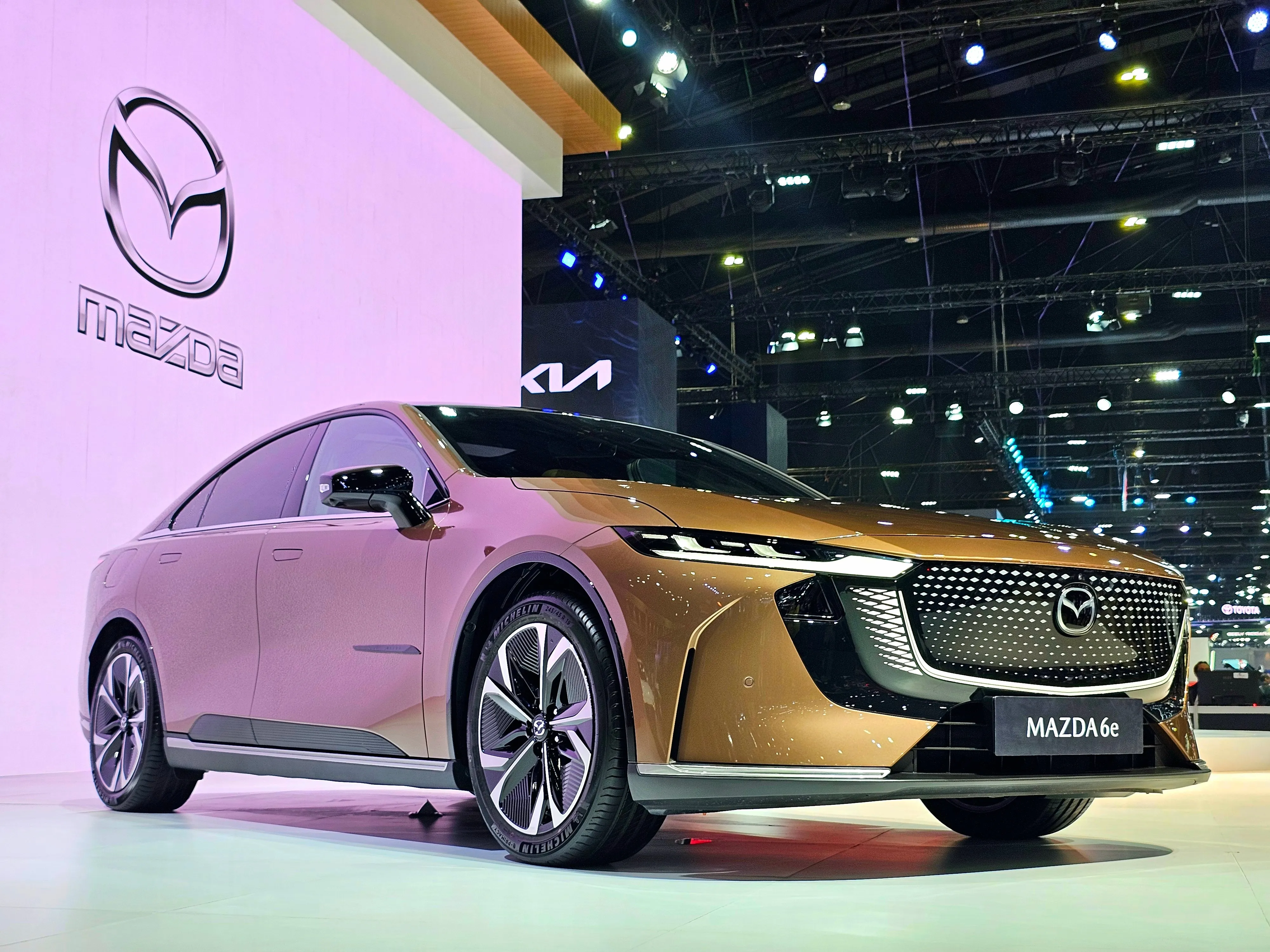 Mazda вернулась в Россию