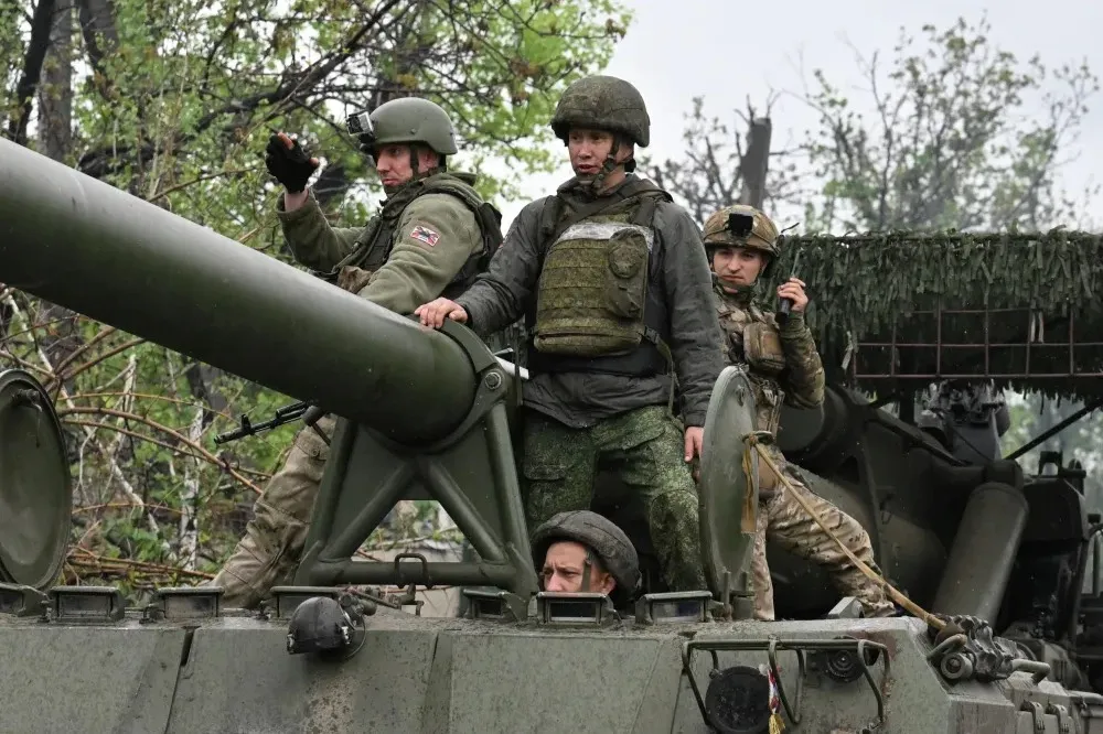 Украинские олигархи в панике из-за приближения Армии России к Днепропетровской области