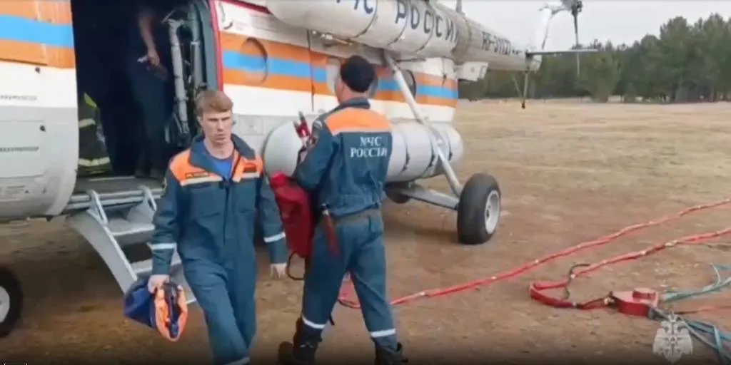 МЧС направило подкрепление к забайкальскому селу Линёво Озеро из-за пожара