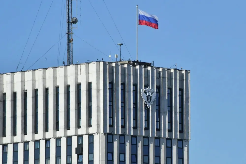 Украинский журналист Суханов* и политолог Пивоваров* пополнили список иноагентов в РФ