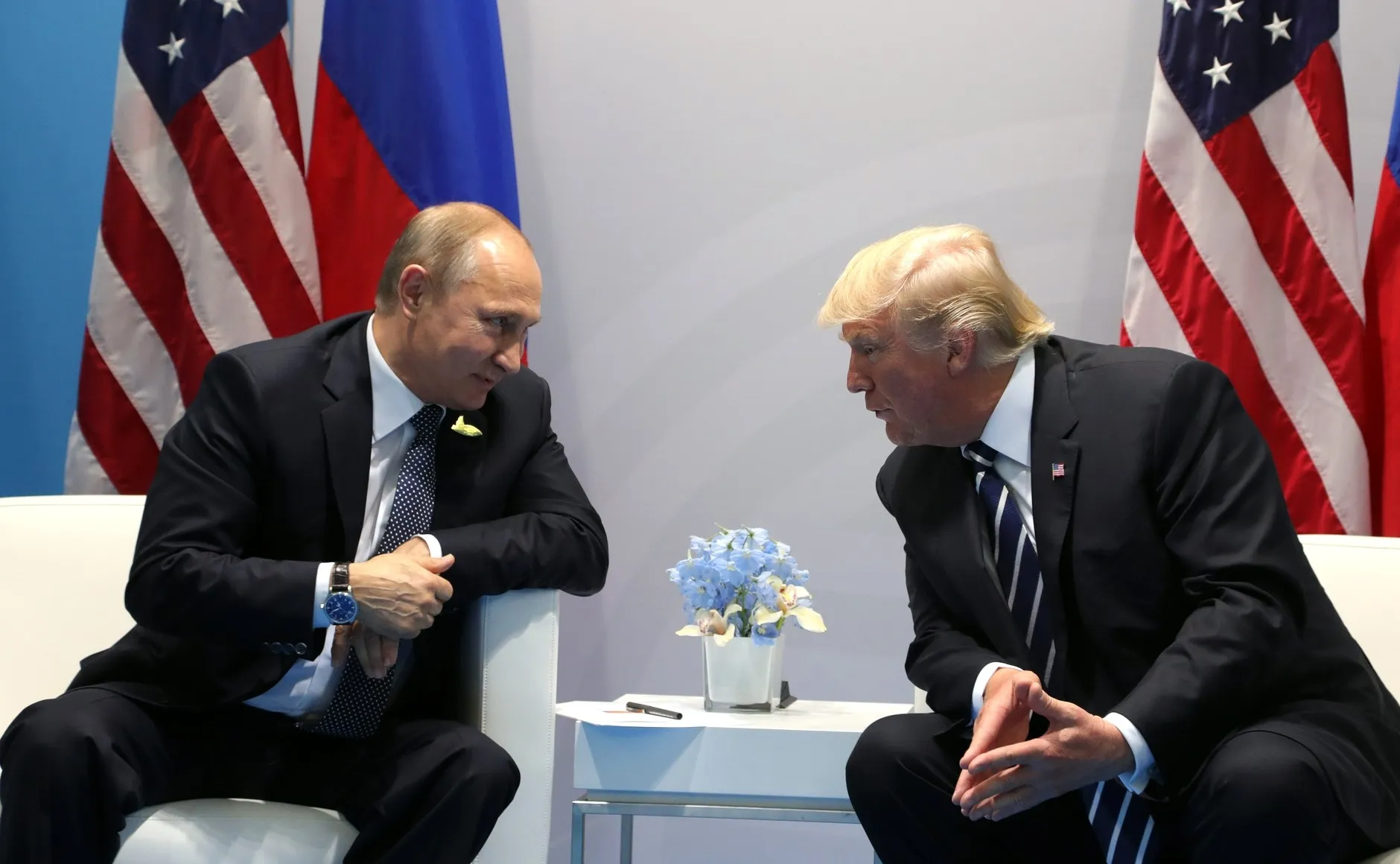 Ушаков списал на неполные доклады об СВО слова Трампа, что Путин «играет с огнём»