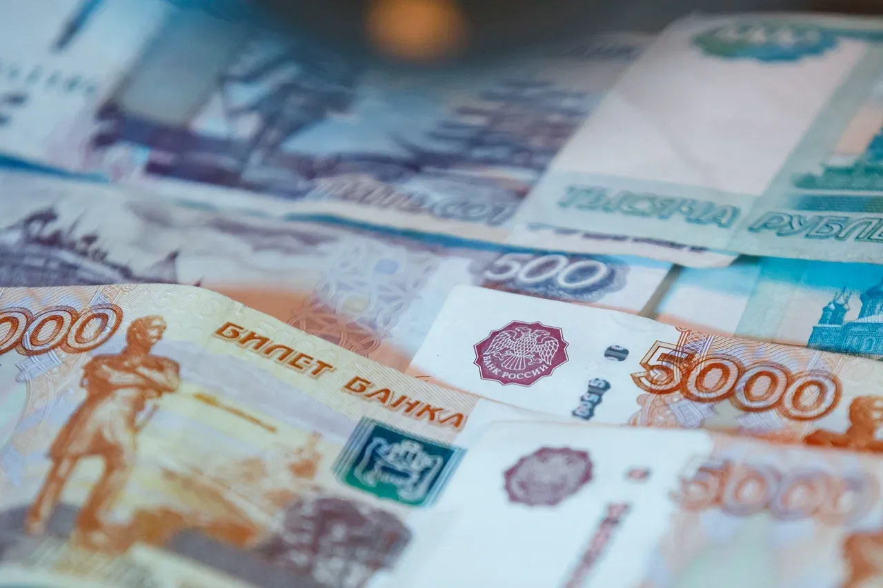 Россиянам пообещали повышенные выплаты за вторую половину мая