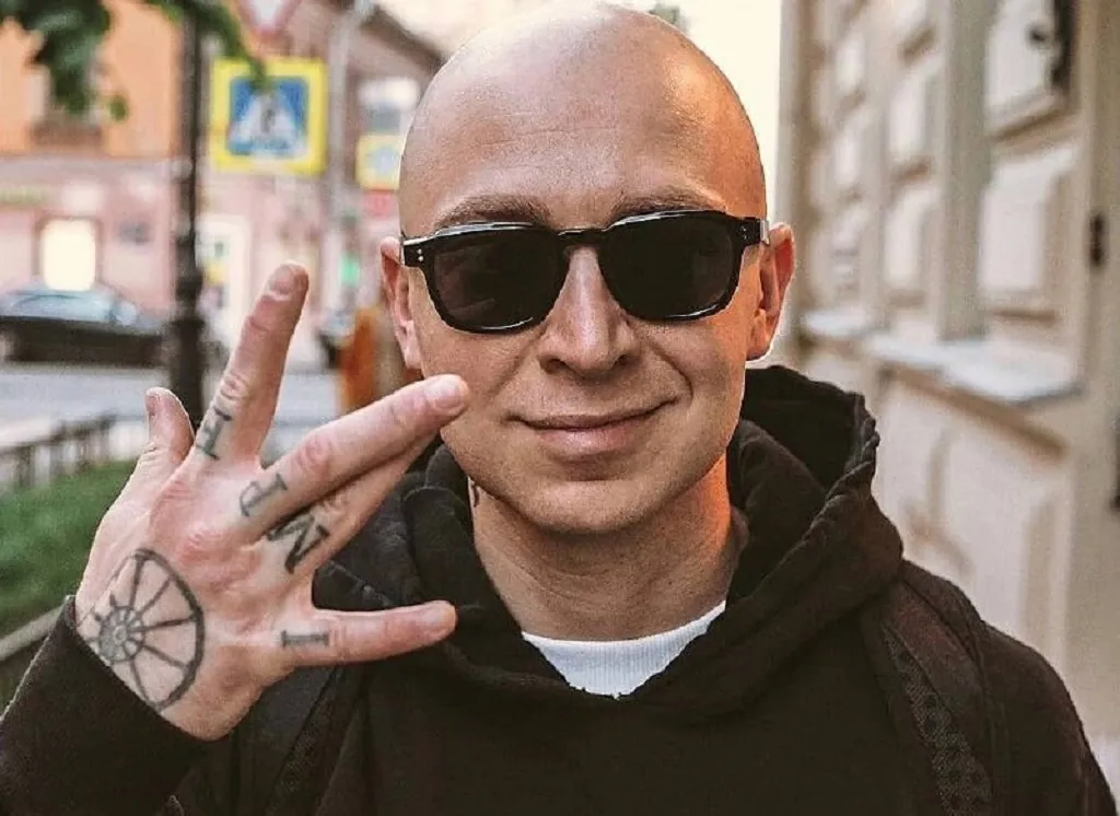 Суд на Алтае оштрафовал местного жителя за песни Oxxxymiron* и Славы КПСС