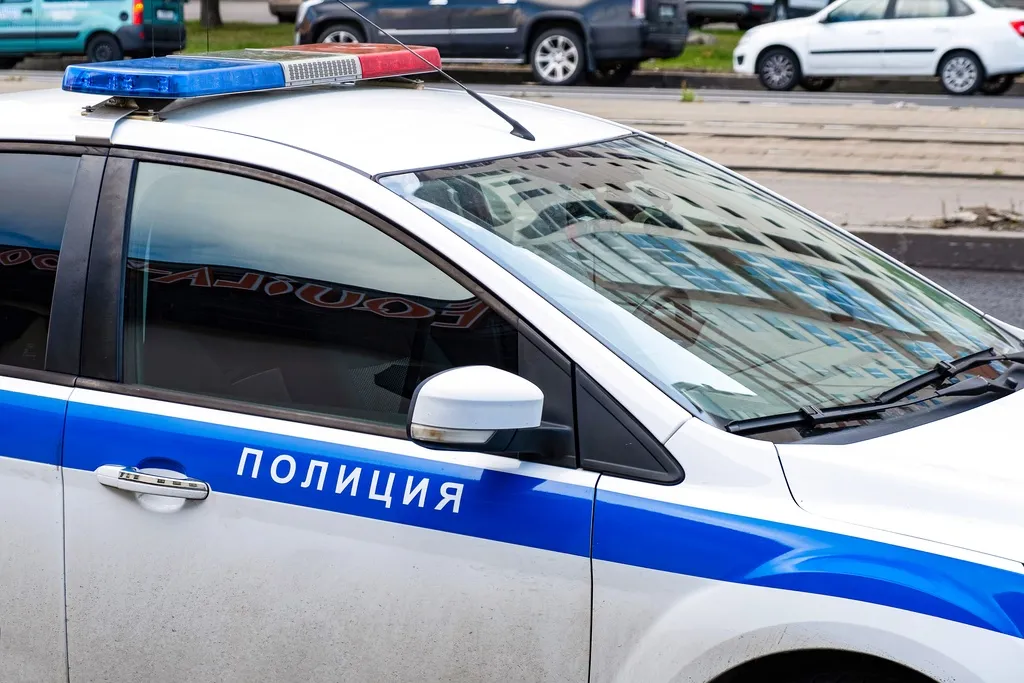 Силовики нагрянули с обысками к членам «Русской общины» после пожара в Ленобласти