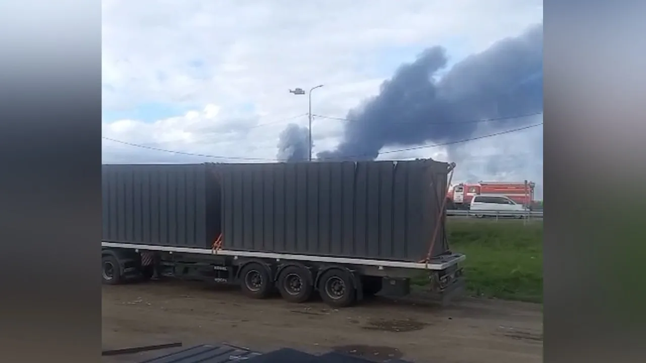Силовики работают с водителем фуры, из которой вылетали БПЛА под Иркутском
