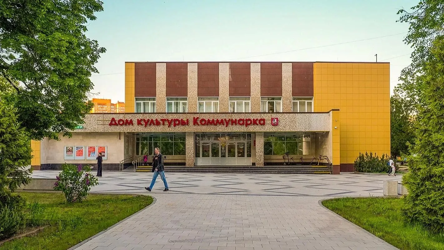 Возле трёх станций метро в Коммунарке завершено благоустройство территорий