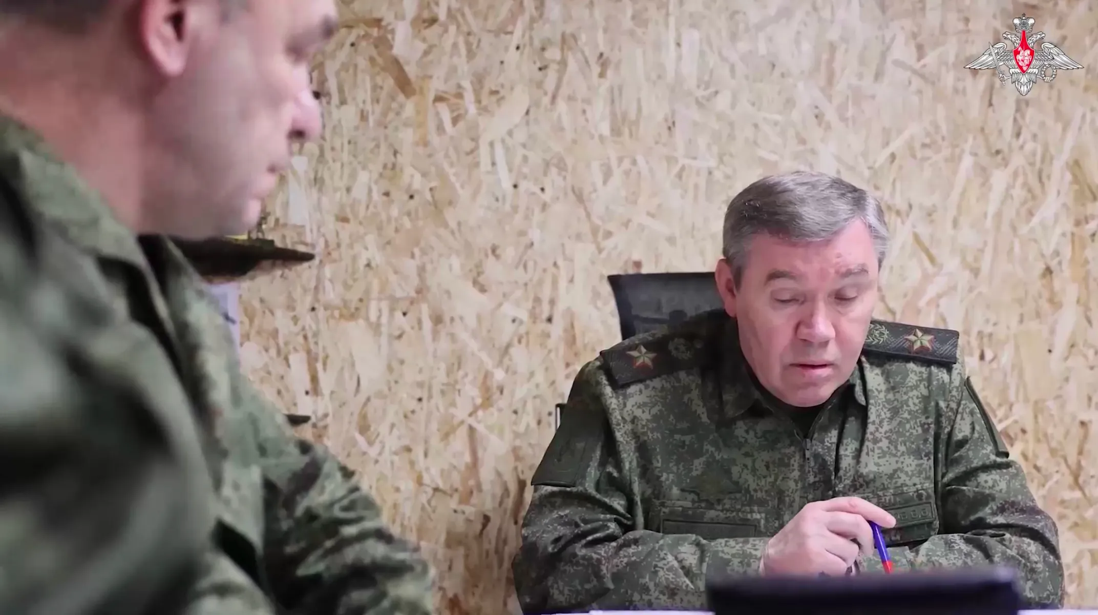 Герасимов проверил выполнение задач группировкой войск «Запад» в зоне СВО