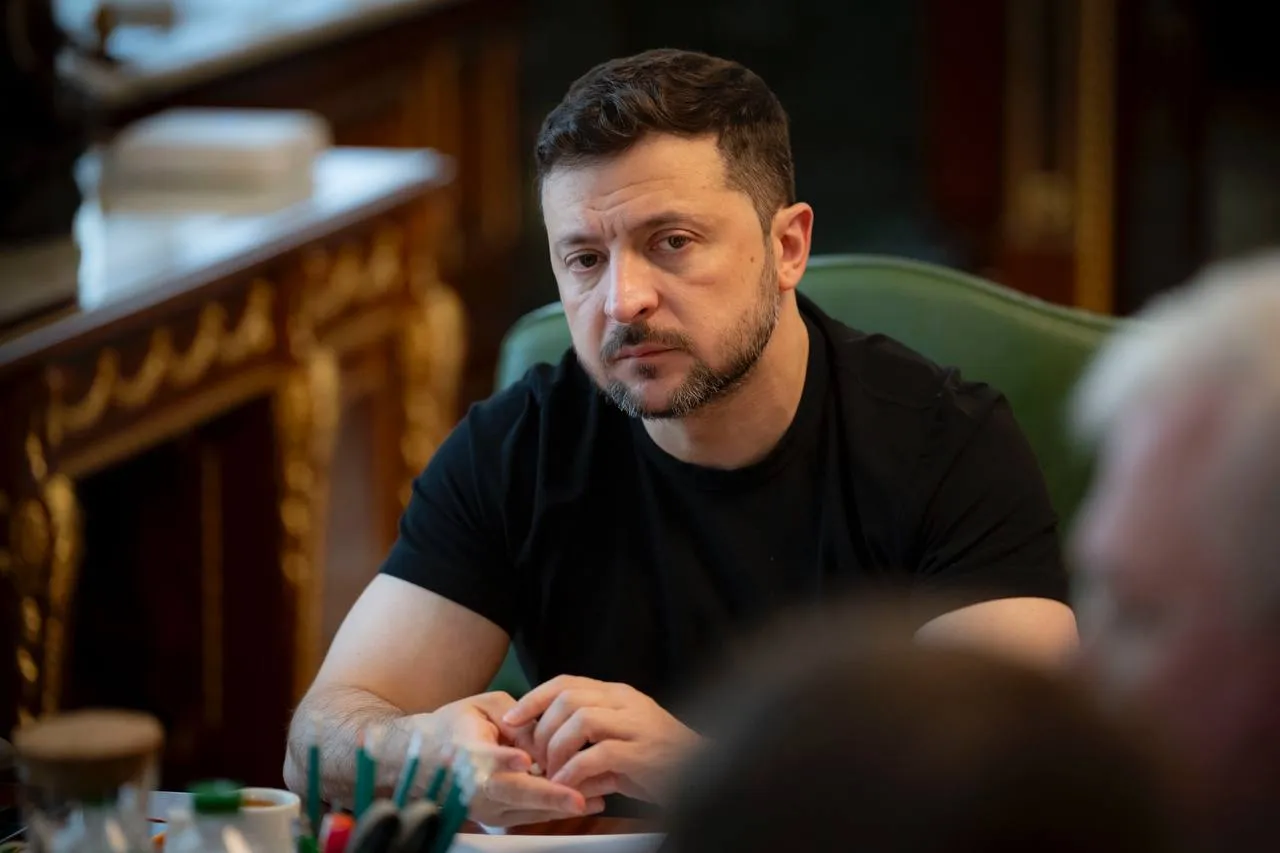 Зеленский утверждает, что Украину пригласили на саммит НАТО в Гааге