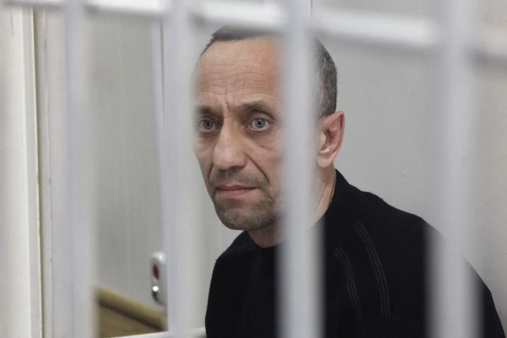 Потенциальная жертва: Ангарскому маньяку назначили нового адвоката-девушку