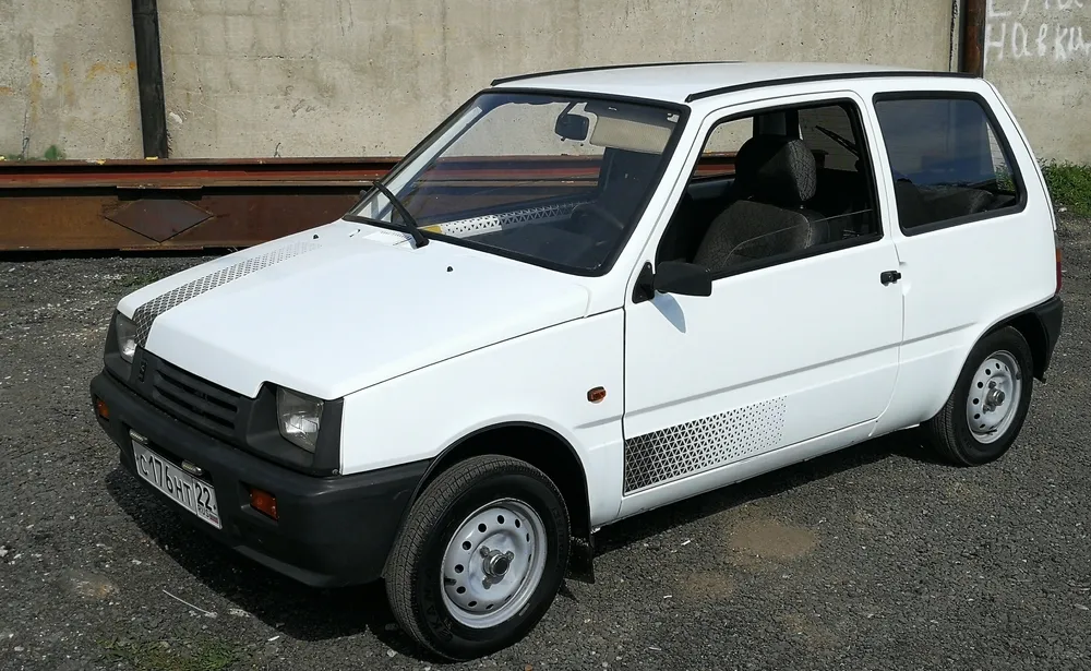 Российские зумеры составили топ-5 самых неказистых советских авто
