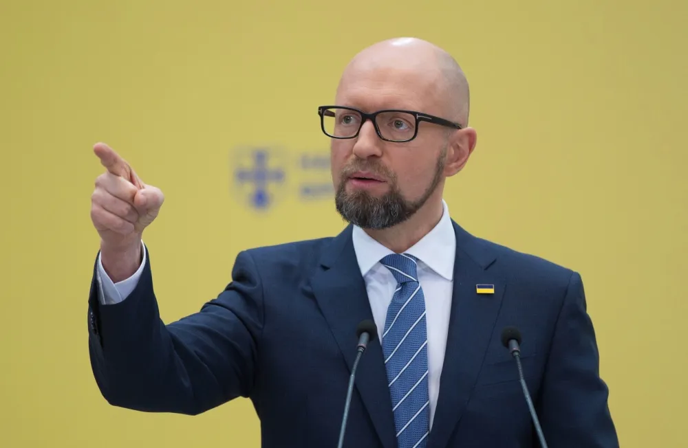 Денег от американцев не будет: Яценюк рассказал о будущем финансировании Киева