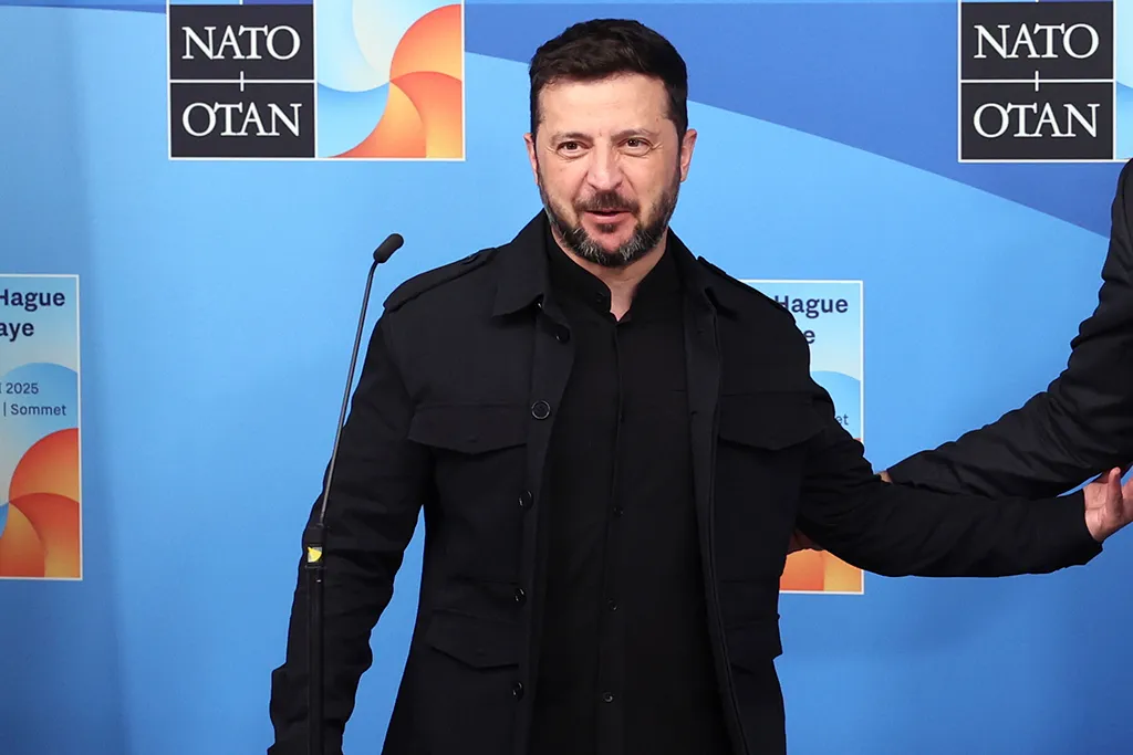 Украинский дизайнер раскрыл правду о костюме Зеленского на саммите НАТО