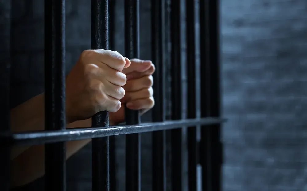 Задержанный пикапер прямо из обезьянника угрожал облапать корреспондентку Life.ru