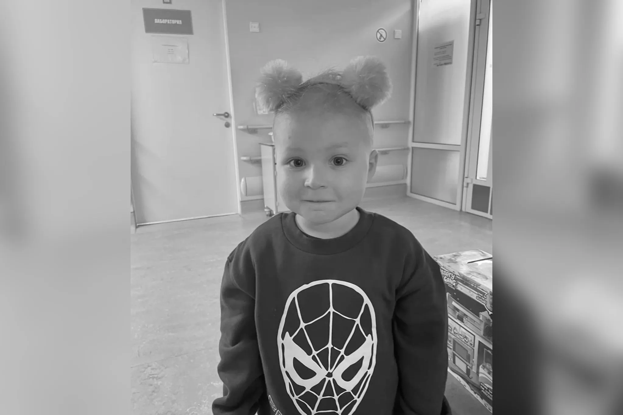 «Ему не больно»: Умер 6-летний мальчик, на лечение которого собрали 23 млн