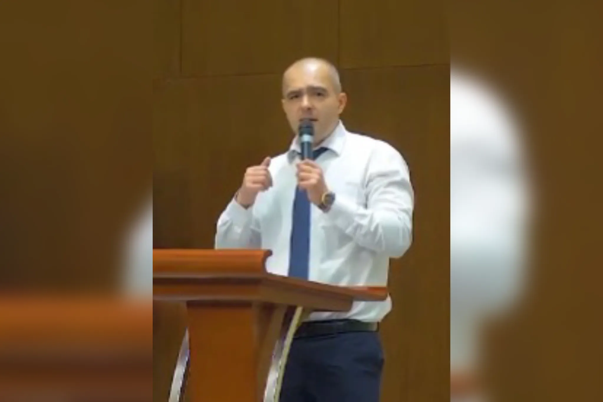 «Чтобы она не сдала»: Белорусский политик удивил просьбой к ГАИ насчёт своей тёщи
