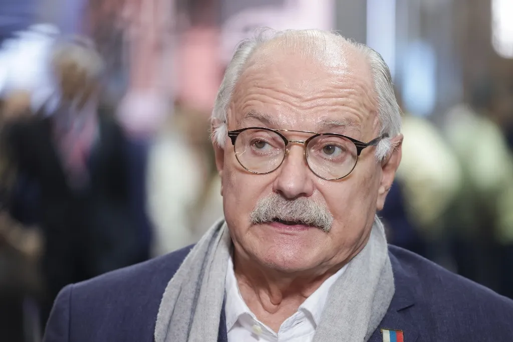 «Со своим президентом нюхают на пару»: Михалков отреагировал на своё объявление в розыск на Украине