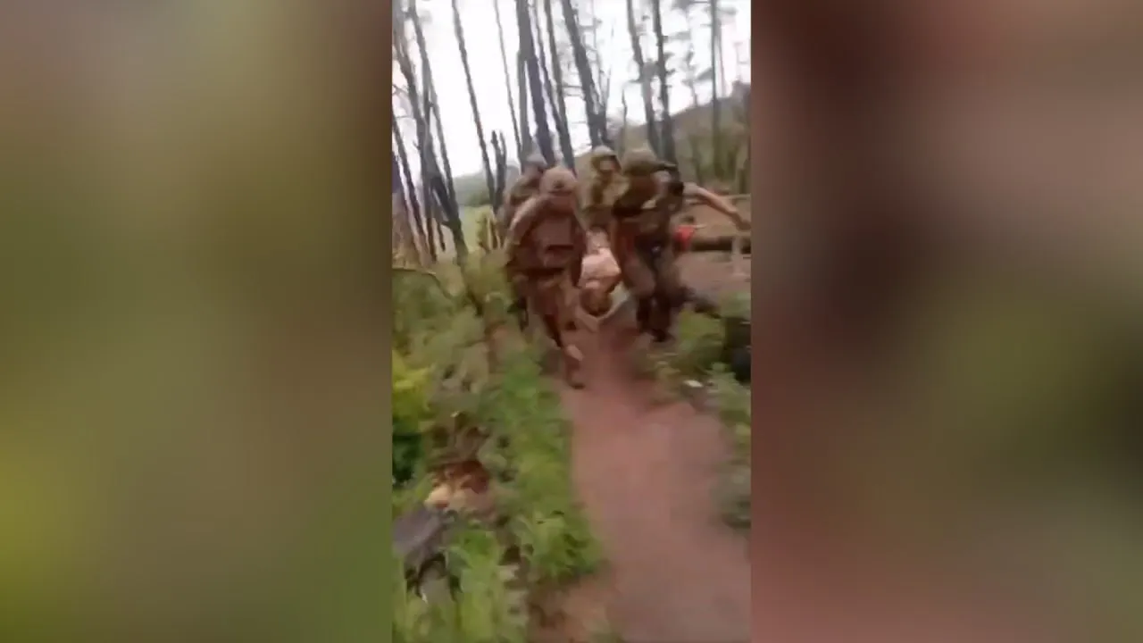«Я узнал, что у меня...» Наши парни держали раненого сослуживца в сознании стихом из «Брата 2»