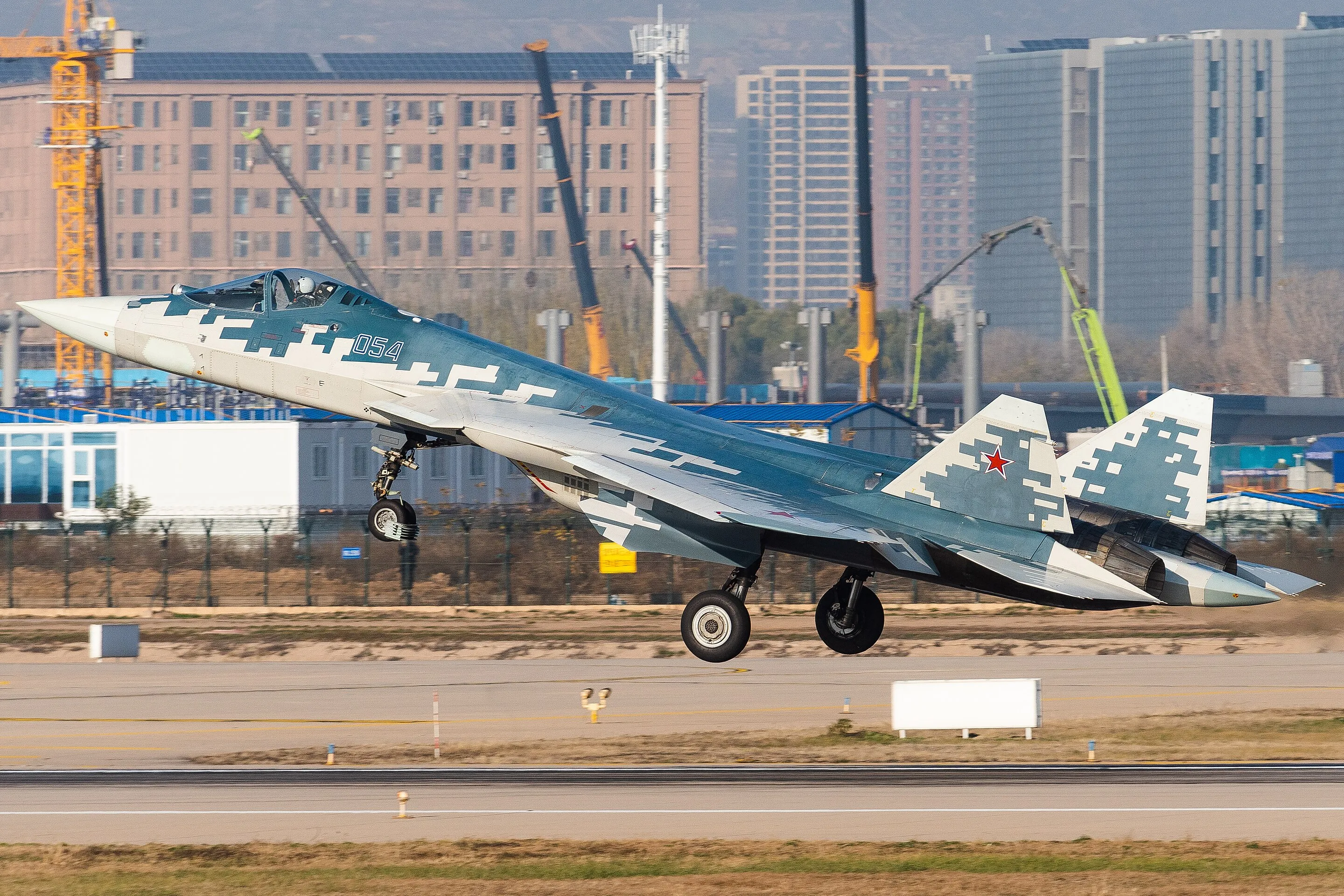 На Западе объяснили отказ Индии от F-35 в пользу российских Су-57