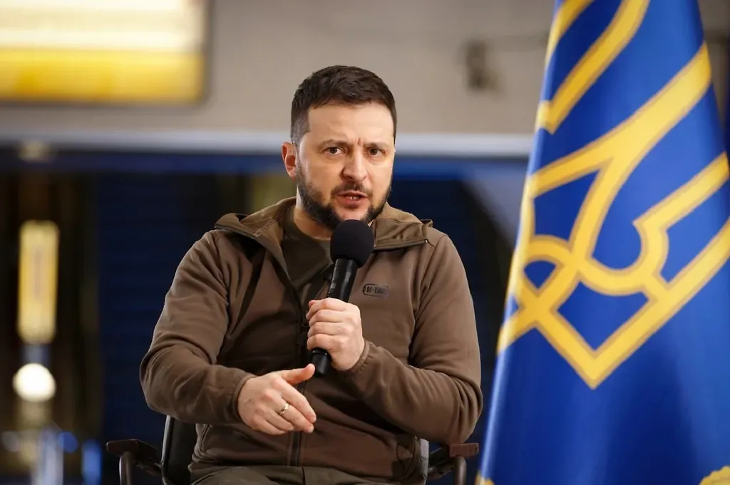 Зеленский анонсировал перестановки в руководстве обороны Украины