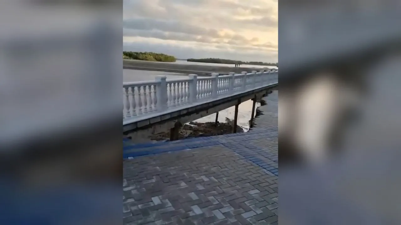 В Сургуте набережная рухнула вместе с человеком