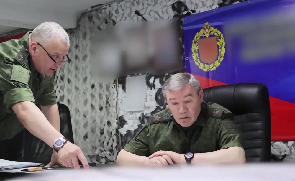 Герасимов проинспектировал войска группировки «Центр» в Донбассе