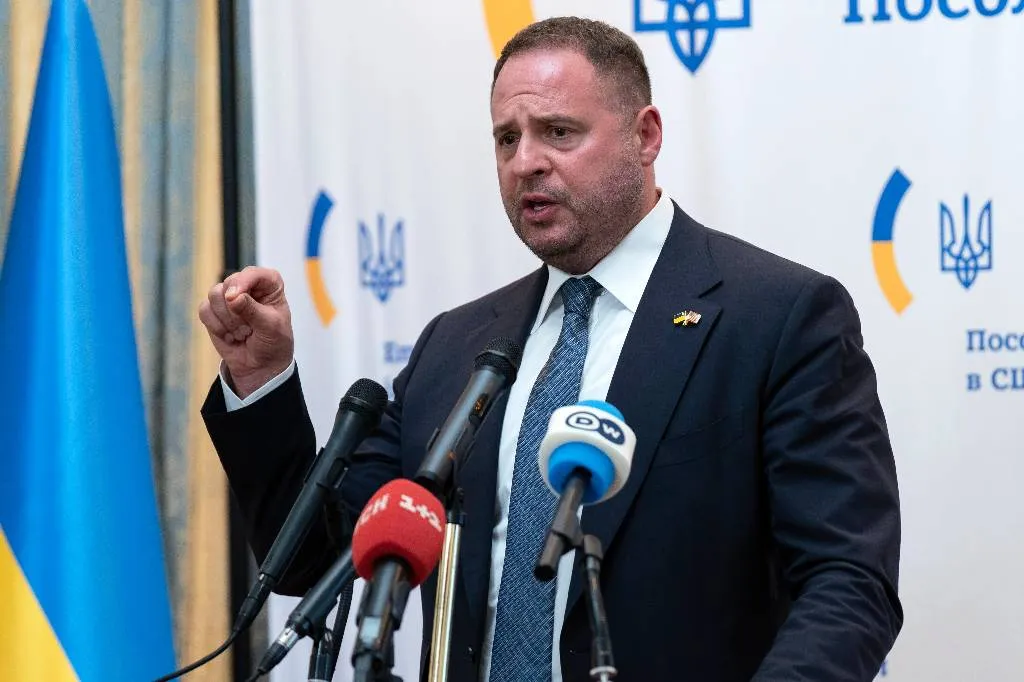 «Спрятался за женщину»: В Раде назвали фактического премьера Украины
