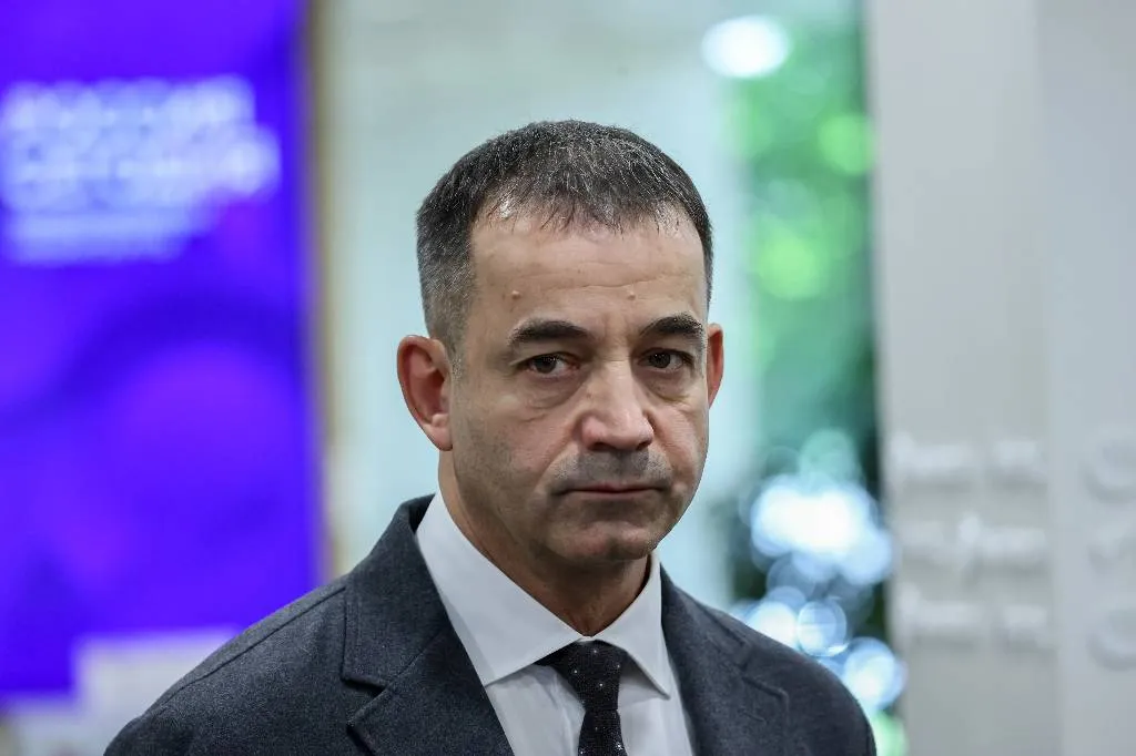 На народного артиста РФ Певцова подали в суд за оскорбление