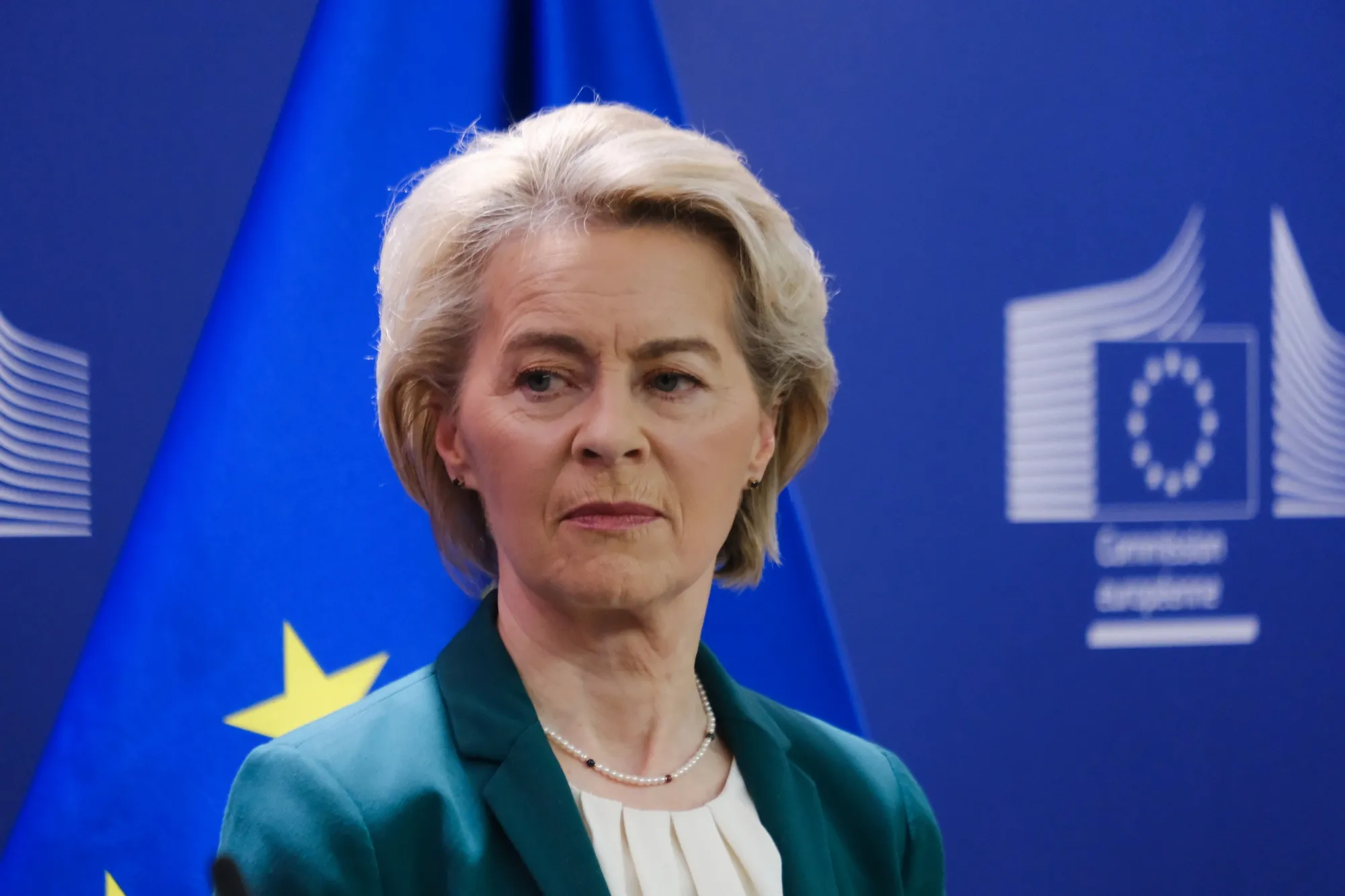 Европарламент проголосует за вотум недоверия Урсуле фон дер Ляйен
