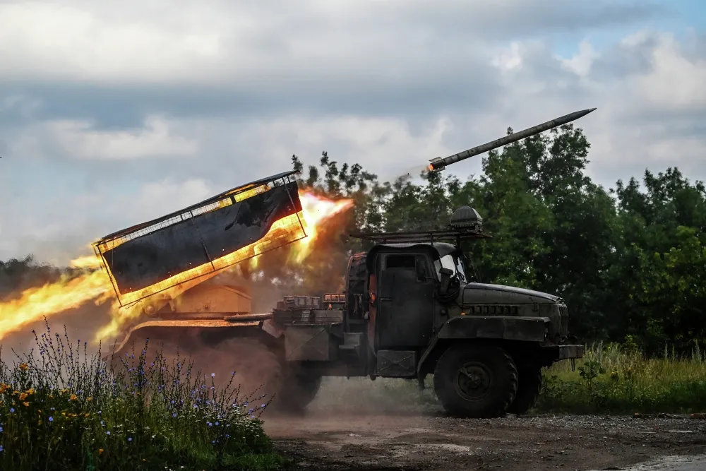 Новости СВО. Освобождена Юнаковка, ВС РФ продвинулись в Запорожской области, США перекрывают поставки вооружения Киеву, 3 июля