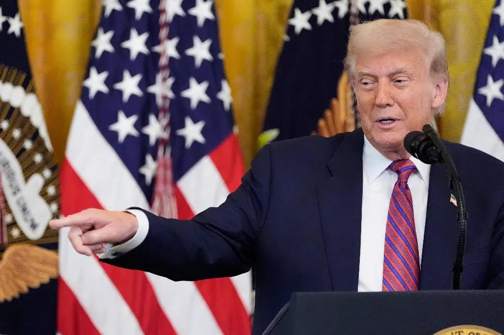 В Кремле объяснили «жёсткую и прямолинейную» риторику Трампа по Украине