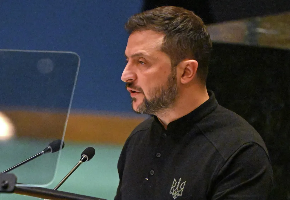 Зеленский сообщил о назначении 16 новых послов Украины