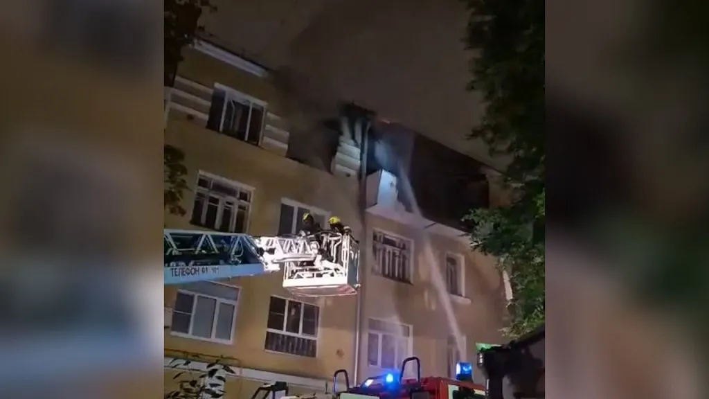 Пожар в жилом доме на Мытной улице в Москве полностью ликвидировали
