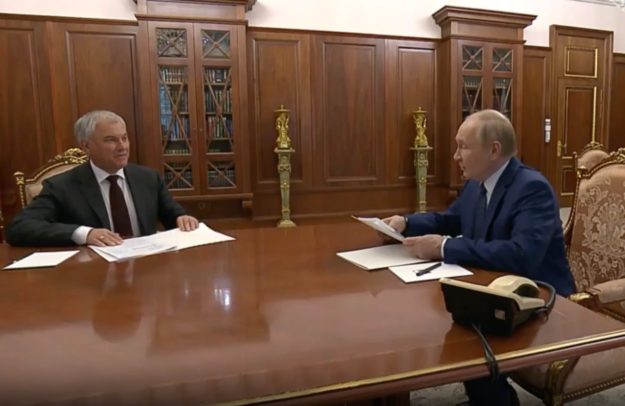 Путин принял Володина с докладом